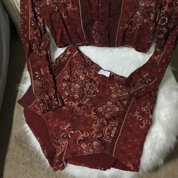 Kendall & Kylie Two Piece Set - Picture 3 of 4